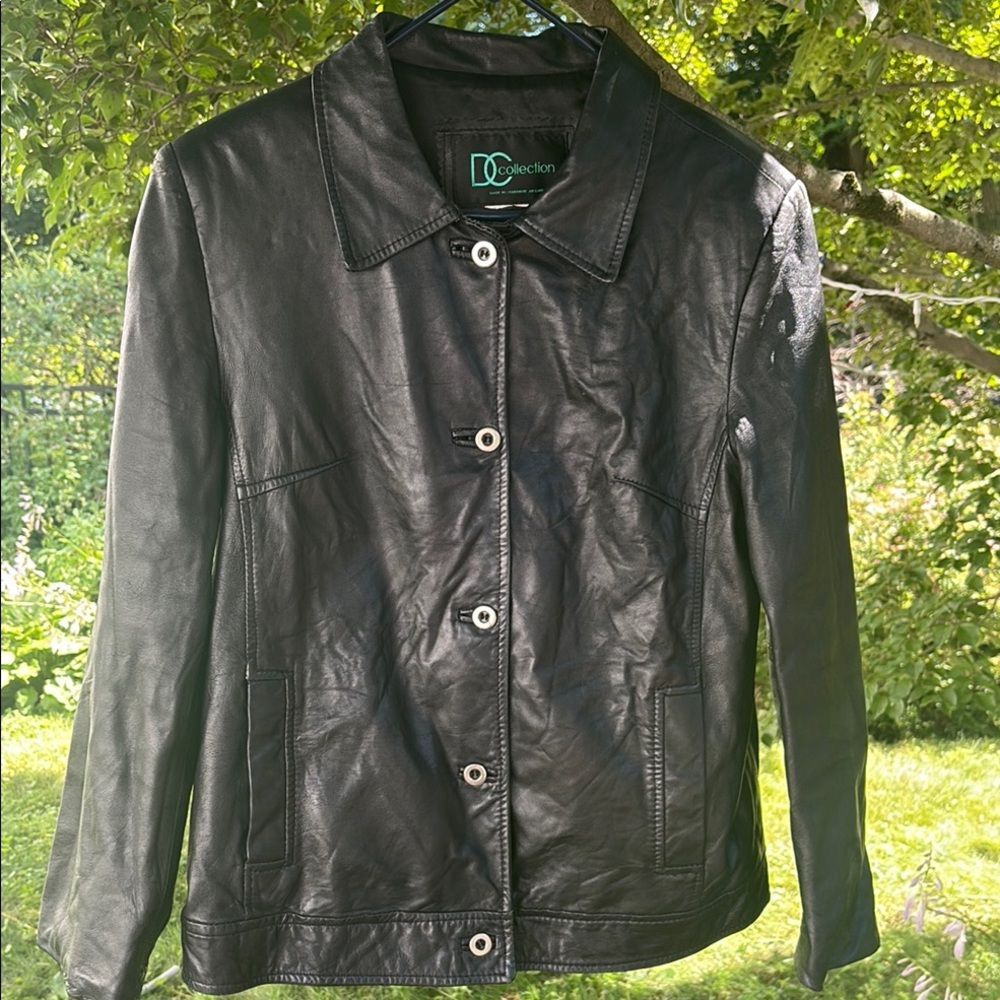 DC COLLECTION Black Faux Leather Jacket Sleek Design